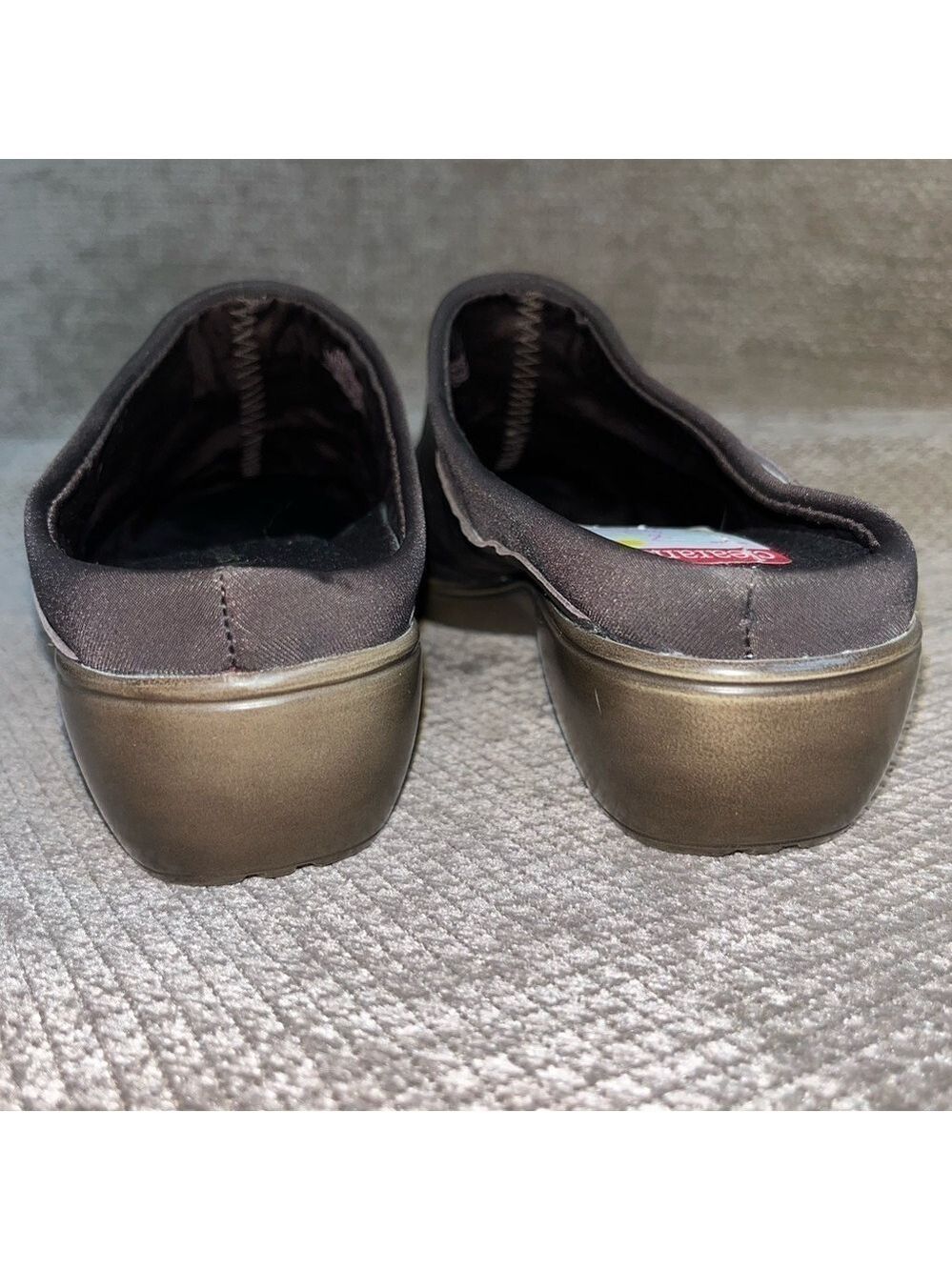 Easy Spirit Brown ESFABER Slip on With 1.5 Inch Heel. Woman's Size 8 like new - Picture 6 of 11